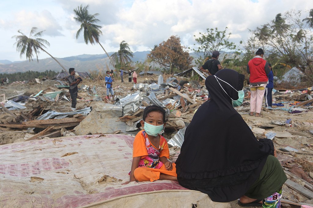 TUTURA.ID - Menyikapi kelompok rentan dalam situasi bencana