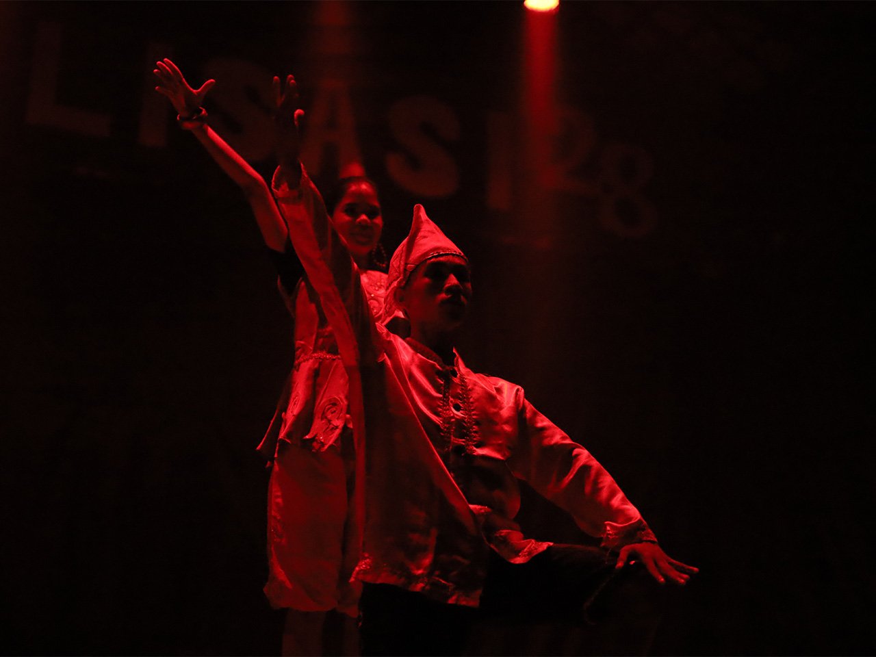 TUTURA.ID - Tari Mora’akeke ante Barakah di panggung World Dance Day