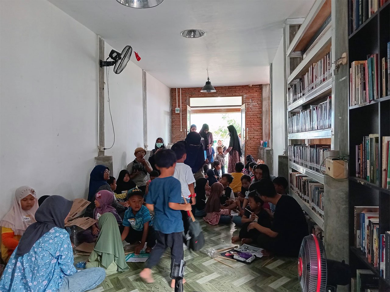 TUTURA.ID - Mempromosikan literasi dini di rumah dengan membaca nyaring