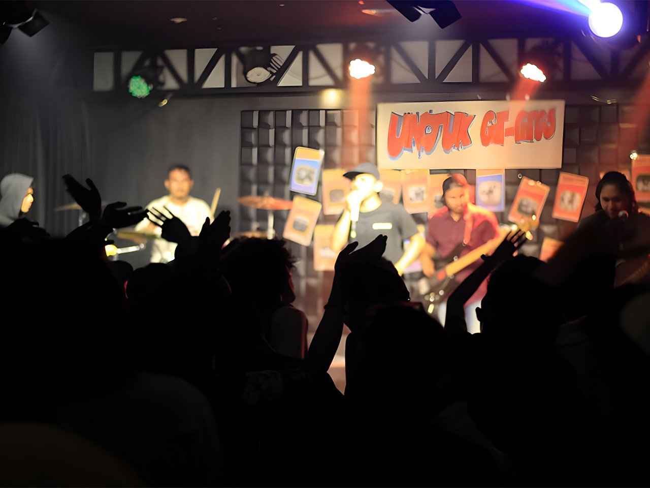 TUTURA.ID - Volume ketiga Unjuk Gi-Gigs hadirkan 14 band lintas genre dan generasi